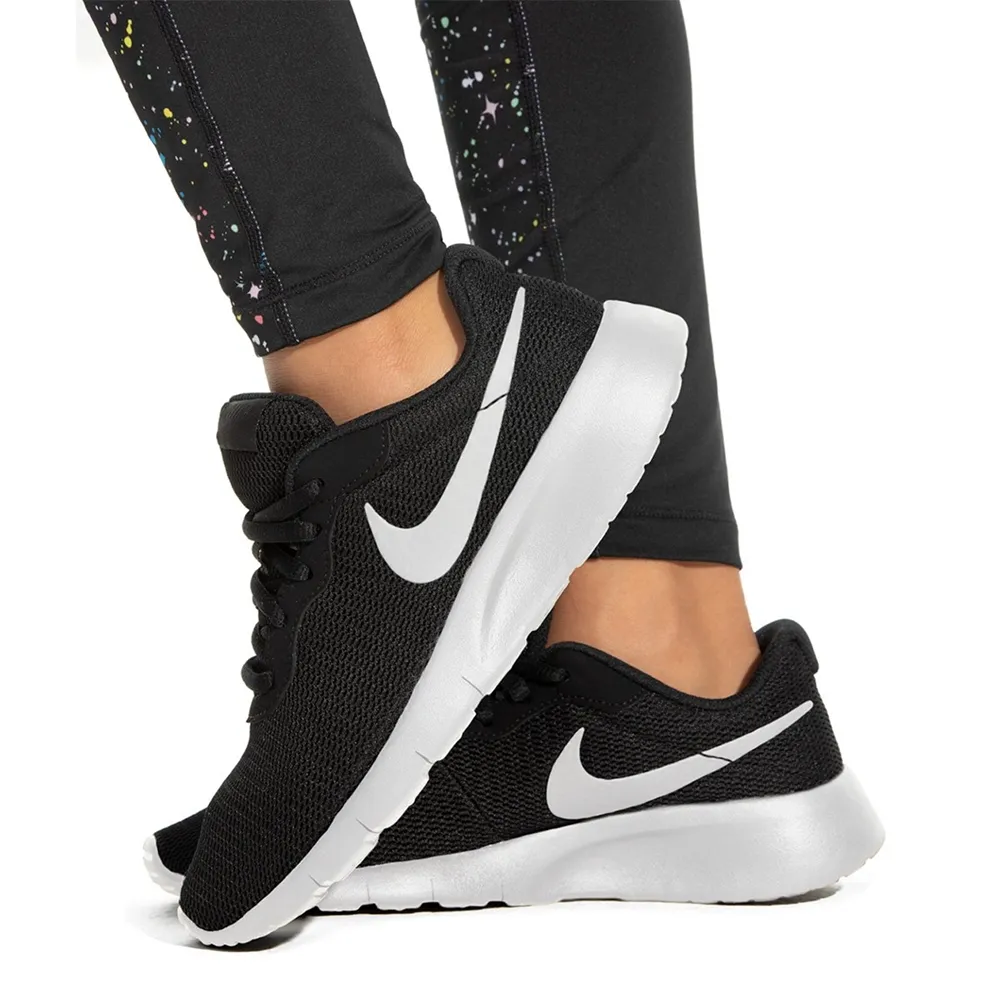 TENIS NIKE TANJUN Tenis Nike Tanjun NIKE