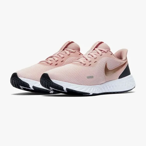Tenis Nike Revolution 5