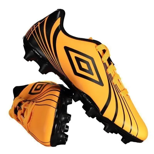 Chuteira Umbro Sprint Campo