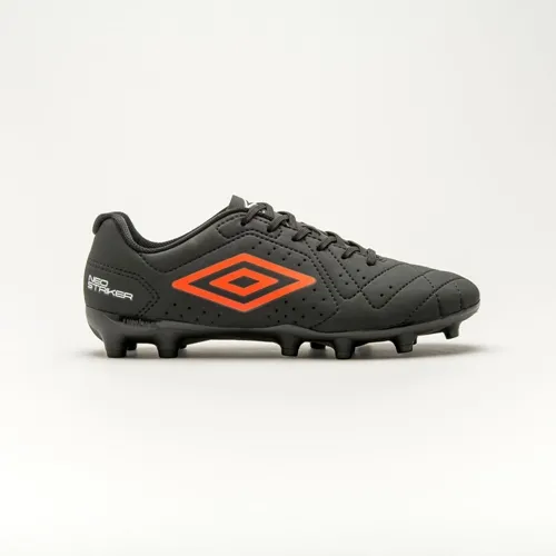 Chuteira Campo Umbro Neo Striker