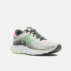 W520-TENIS NB 520V8